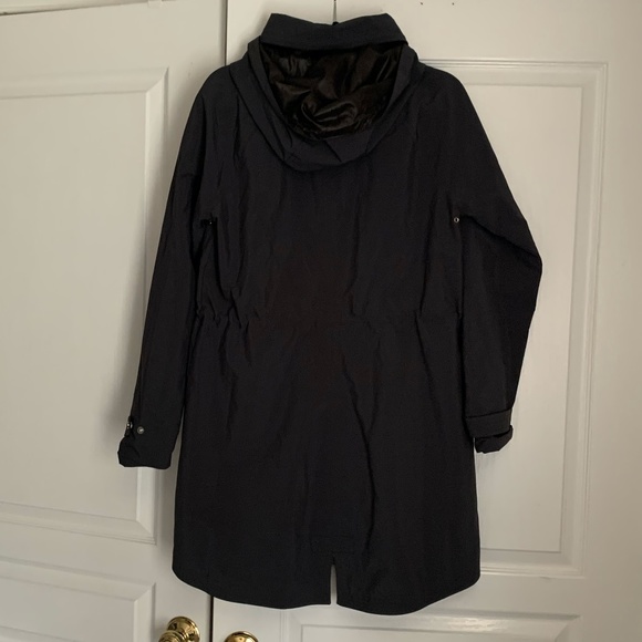 Palisades WaterProof Jacket - Picture 2 of 3